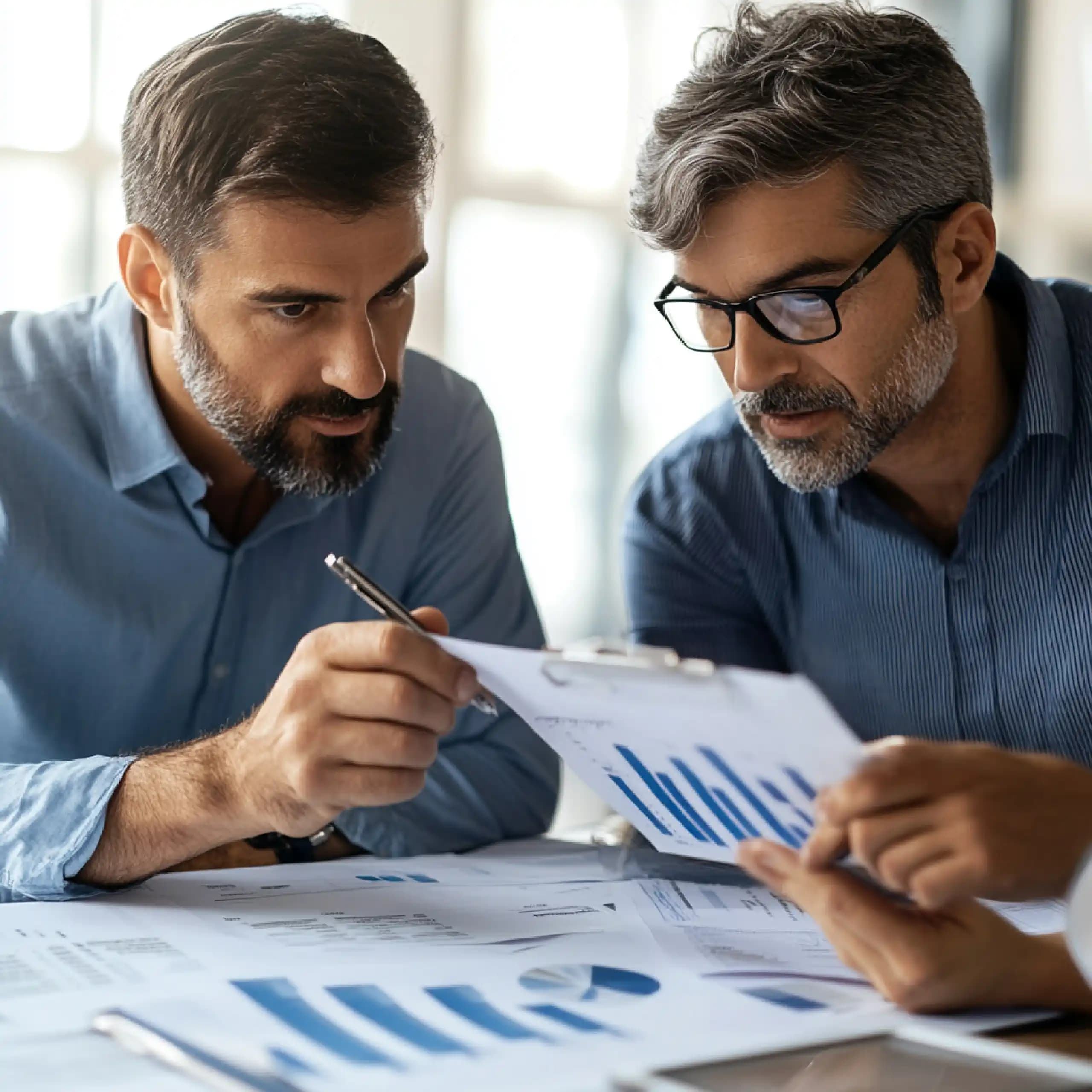  Strategic Benchmarking & Positioning 