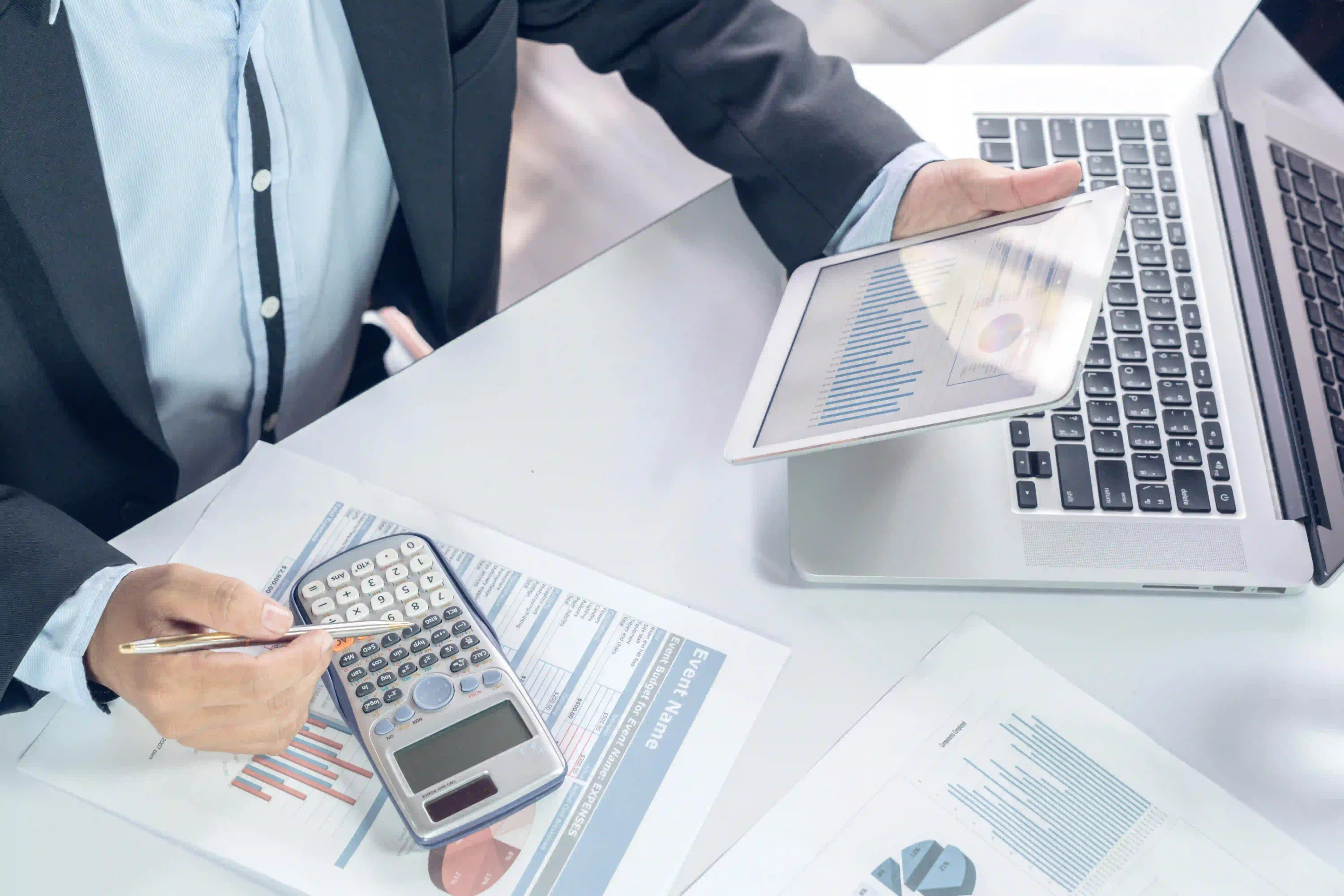 Financial Reporting & Controls