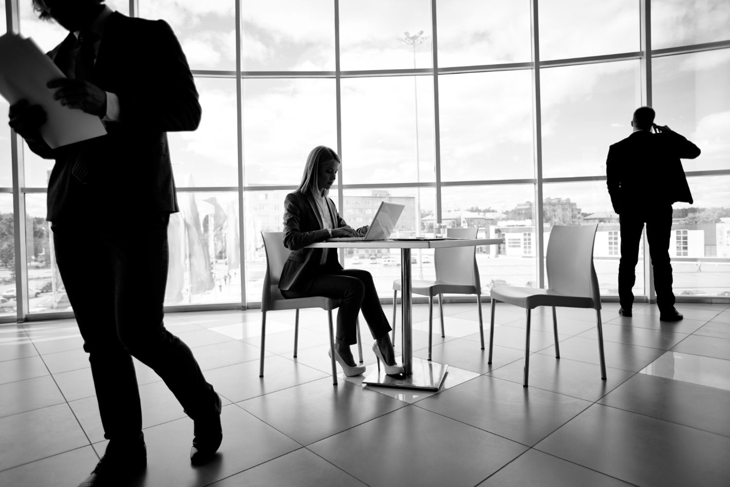 hiring-tech-talent-in-the-gulf:-remote,-hybrid,-and-ready.-here’s-how!